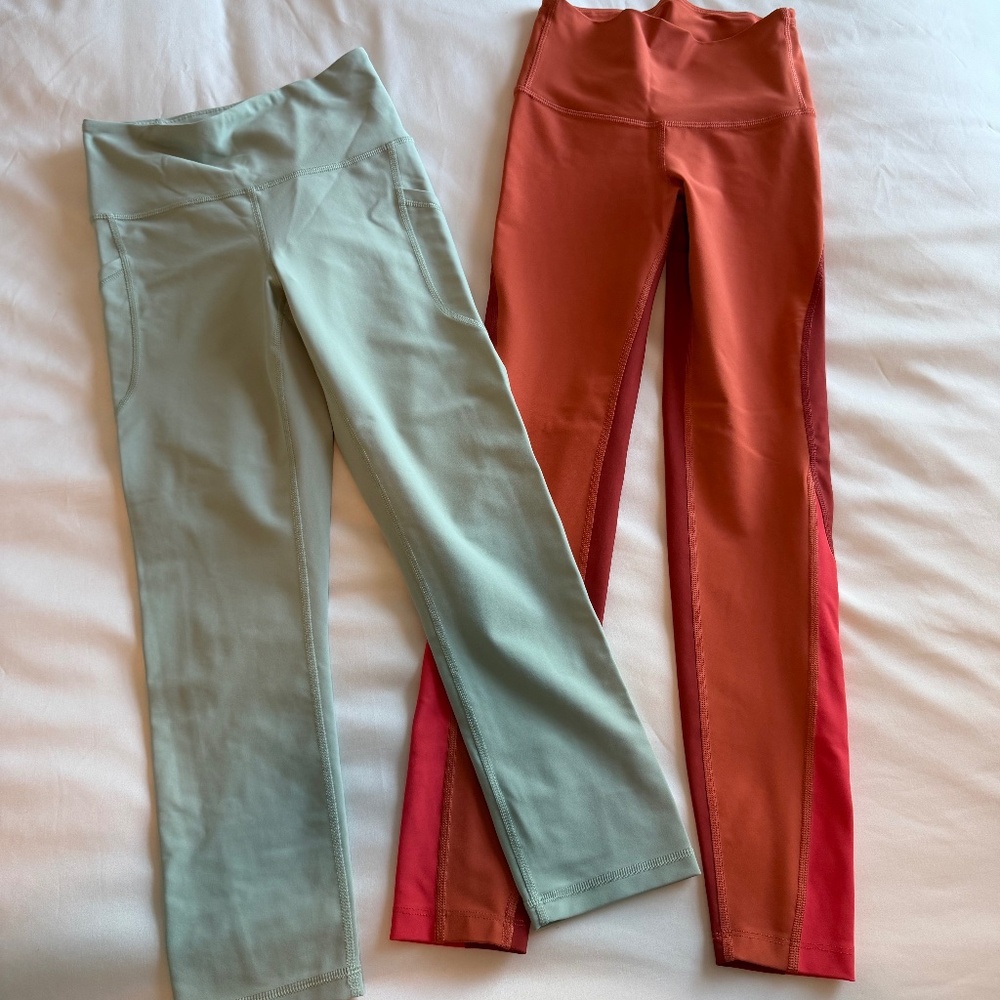 2 pairs - Old Navy Powersoft Leggings XS